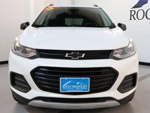 Used 2018 Chevrolet Trax LT w/ Redline Edition AWD/4WD image 2
