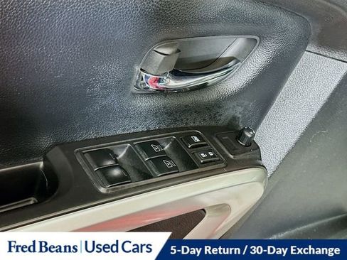 Used 2022 Nissan Titan SV w/ SV Convenience Package AWD/4WD image 25