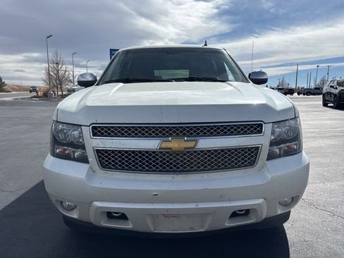 Used 2014 Chevrolet Suburban LTZ image 8