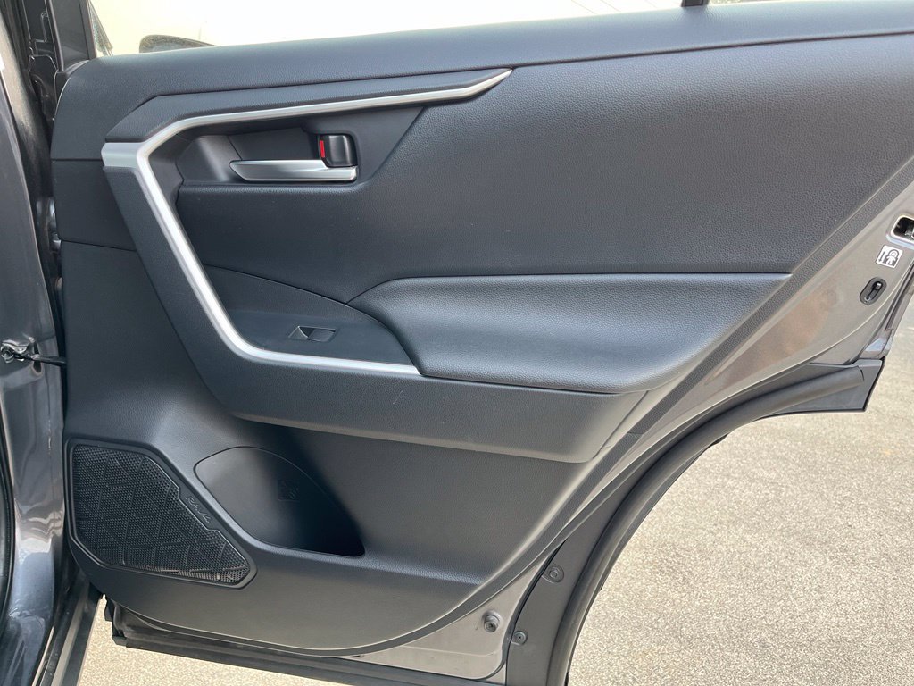 Used 2019 Toyota RAV4 XLE w/ Convenience Package FWD image 35