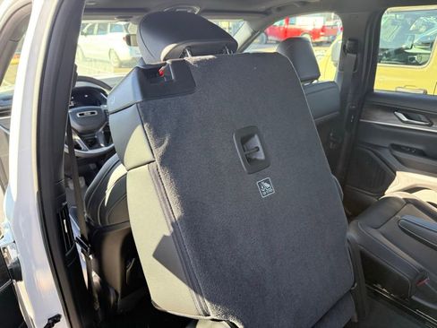 New 2025 Jeep Grand Cherokee L Limited w/ Black Appearance Package image 50