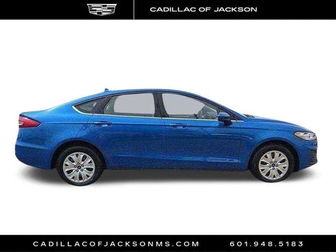 Used 2020 Ford Fusion S FWD image 4