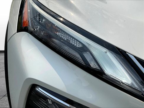Certified 2023 Nissan Rogue SL AWD/4WD image 35
