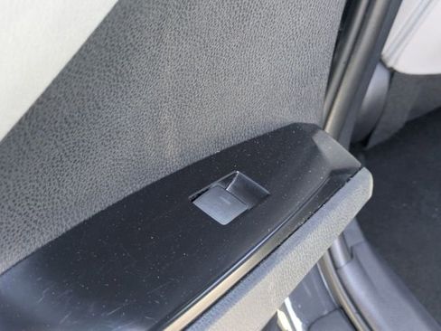 Used 2025 Toyota Camry SE FWD image 25