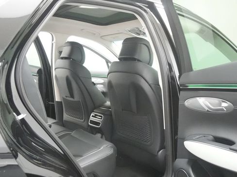 New 2026 Genesis GV70 2.5T Advanced w/ G1 Accessory Package AWD/4WD image 29