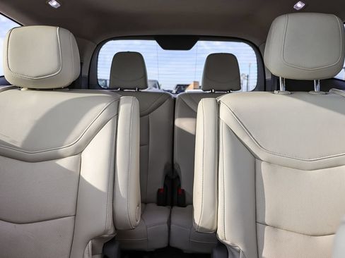 Used 2023 Cadillac XT6 Premium Luxury FWD image 28