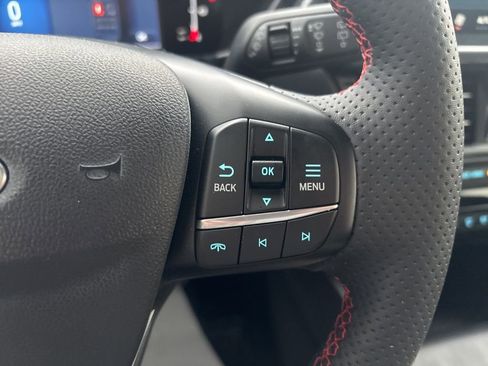 Used 2023 Ford Escape ST-Line w/ Tech Pack #1 AWD/4WD image 19
