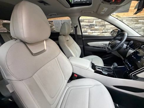 Certified 2022 Hyundai Tucson SEL w/ Convenience + Premium Package AWD/4WD image 17