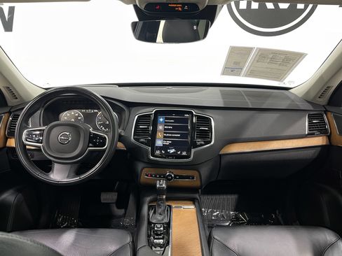 Used 2021 Volvo XC90 T6 Momentum w/ Advanced Package AWD/4WD image 19