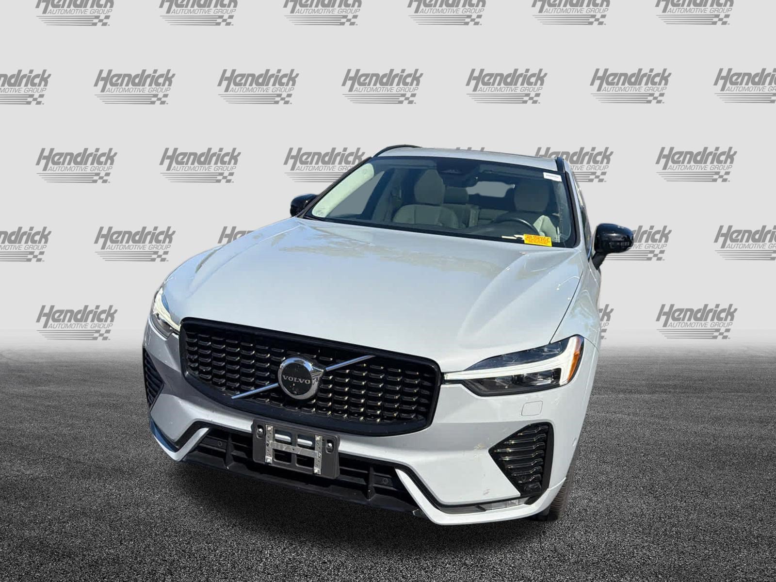 Used 2024 Volvo XC60 B5 Plus w/ Climate Package AWD/4WD image 5