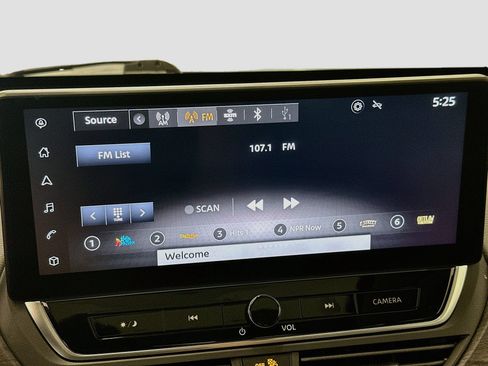 Used 2024 Nissan Altima 2.5 SL FWD image 21