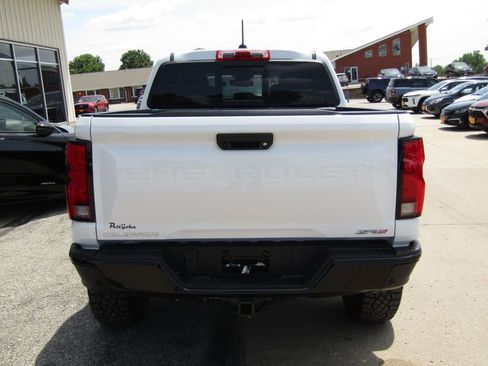 New 2026 Chevrolet Colorado ZR2 w/ Technology Package AWD/4WD image 4