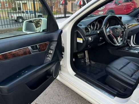 Used 2013 Mercedes-Benz C 250 Sedan image 13
