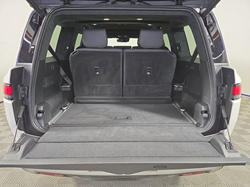 Used 2025 Rivian R1S Adventure AWD/4WD image 15