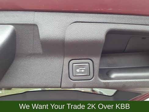 Used 2023 GMC Acadia Denali w/ Denali Ultimate Package image 30