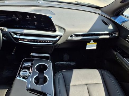 New 2025 Cadillac Lyriq Sport image 17