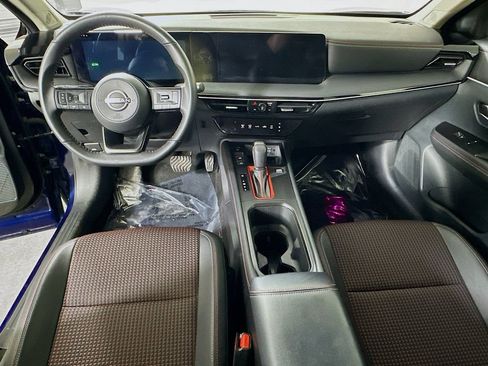 Used 2025 Nissan Kicks SR w/ Interior Electronics Package image 16