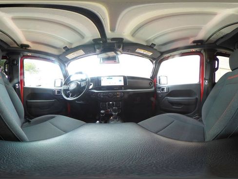 Used 2025 Jeep Wrangler Unlimited Rubicon AWD/4WD image 41