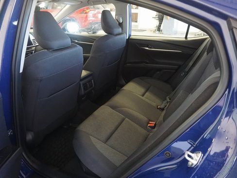 Used 2025 Toyota Camry LE w/ Convenience Package image 19