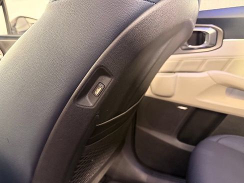Used 2023 Kia Sorento SX Prestige w/ Panoramic Sunroof Package AWD/4WD image 49