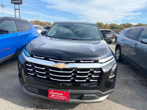 Used 2025 Chevrolet Equinox LT image 6