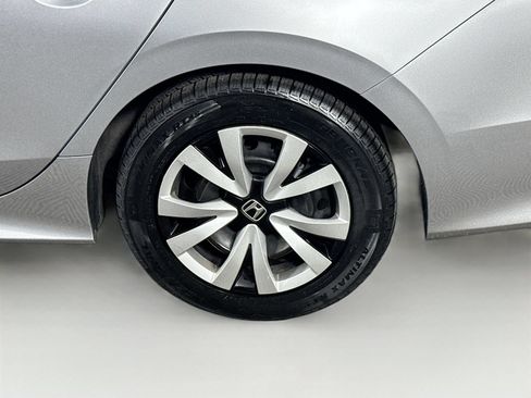 Used 2024 Honda Civic LX image 9