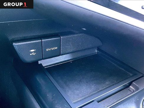 Certified 2019 Toyota Camry SE FWD image 35