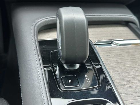 Certified 2023 Volvo S90 B6 Plus AWD/4WD image 31