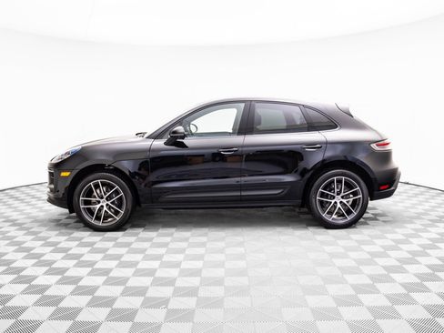New 2026 Porsche Macan image 2