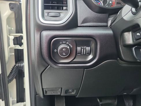 Used 2021 RAM 3500 Laramie AWD/4WD image 16