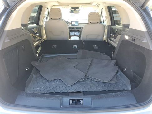 Used 2020 Lincoln Corsair FWD image 13