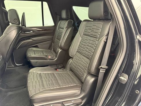 Used 2023 Cadillac Escalade Sport Platinum w/ Heavy-Duty Trailer Package AWD/4WD image 63