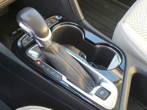 Used 2020 Buick Encore GX Essence w/ Experience Buick Package image 23