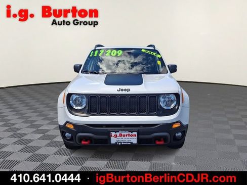 Used 2021 Jeep Renegade Trailhawk w/ Sun & Sound Group AWD/4WD image 2