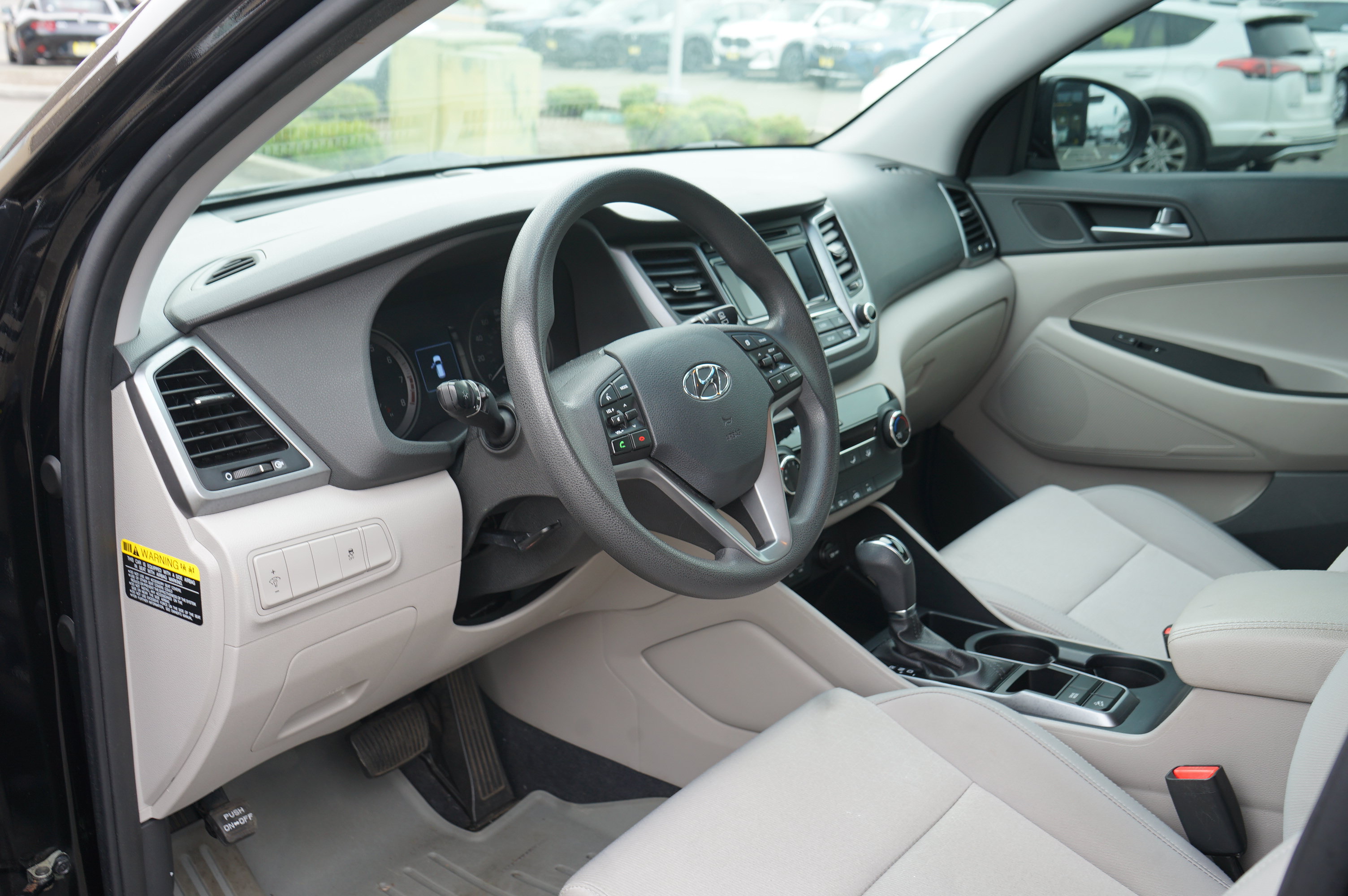 Used 2017 Hyundai Tucson SE w/ SE Popular Package 02 FWD image 16