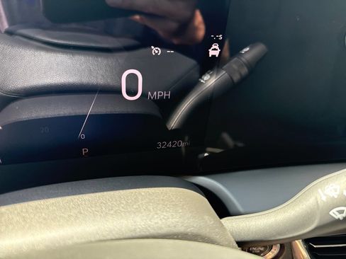 Used 2025 Buick Encore GX Preferred FWD image 16