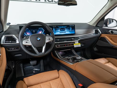 New 2026 BMW X7 xDrive40i w/ Executive Package image 16