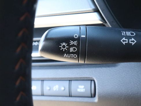 Used 2024 Nissan Altima 2.5 SR FWD image 16