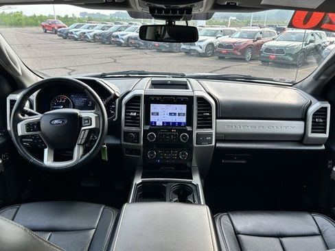 Used 2020 Ford F550 4x4 Crew Cab Super Duty w/ Lariat Value Package image 18