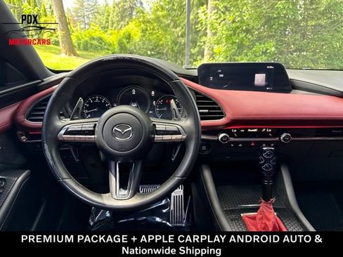 Used 2019 MAZDA MAZDA3 Hatchback w/ Premium Package FWD image 11