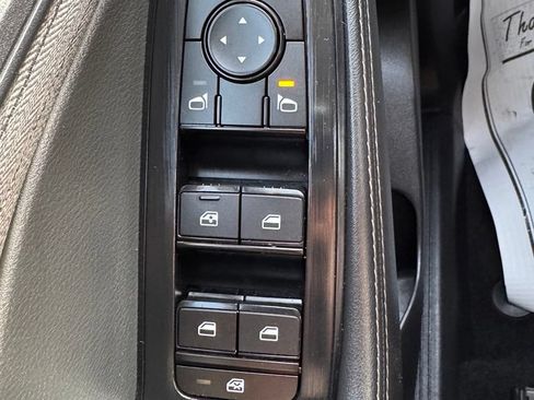 Used 2023 Nissan Rogue SV FWD image 22