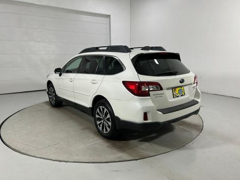Used 2017 Subaru Outback 2.5i Limited AWD/4WD image 22