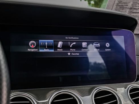 Used 2017 Mercedes-Benz E 43 AMG 4MATIC Sedan image 39