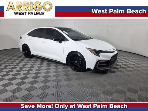 Used 2021 Toyota Corolla SE FWD image 1