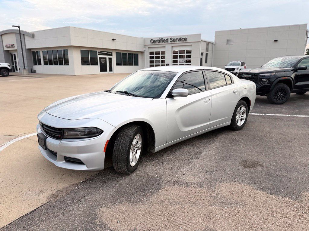 Used 2020 Dodge Charger SXT RWD image 8