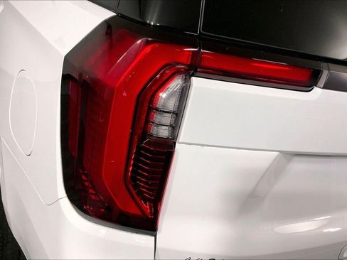 Used 2026 GMC Yukon AT4 Ultimate AWD/4WD image 28