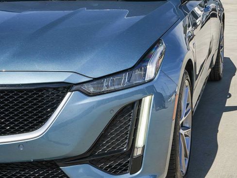 Used 2023 Cadillac CT5 Sport RWD image 7