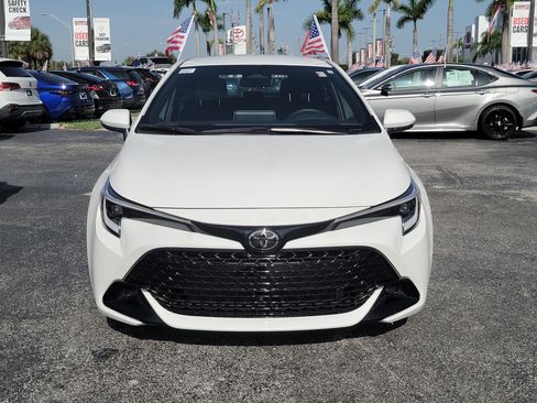 Used 2025 Toyota Corolla SE FWD image 4