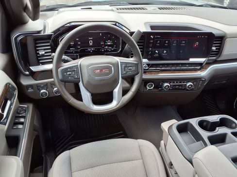 Used 2024 GMC Sierra 1500 SLE image 6