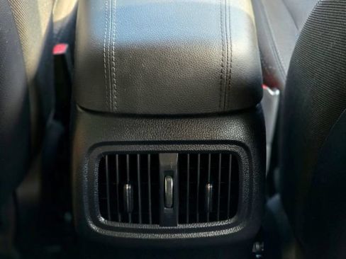 Used 2011 Kia Sportage LX FWD image 29